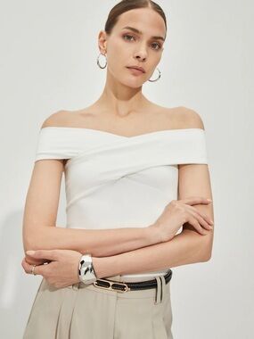 Commense White Off-Shoulder Twist Front Top